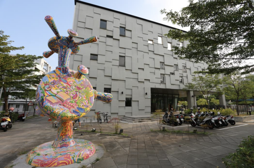 臺南市鹽埕圖書館-2